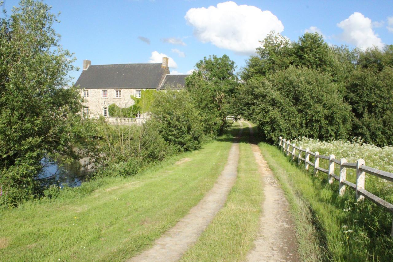 Castillon 勒维维耶巴约客房住宿加早餐旅馆住宿加早餐旅馆 外观 照片